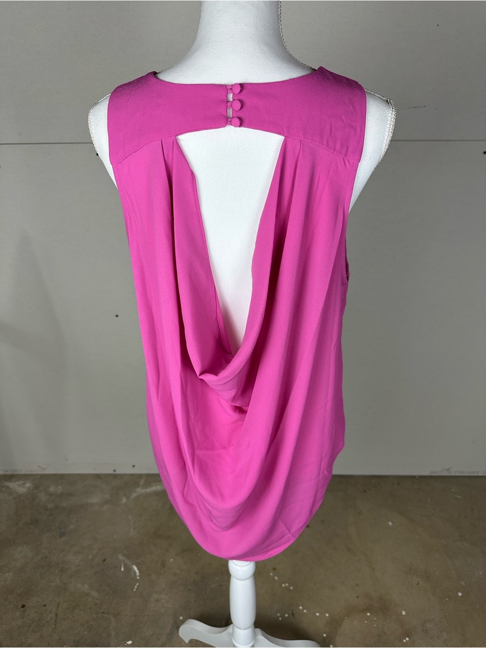 Draped Back Pink Sleeveless Blouse Tank Top Women’s Large Career Casual
